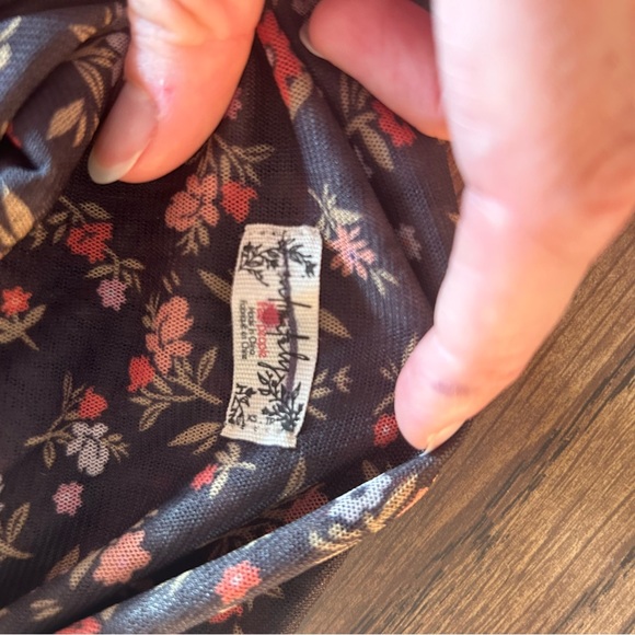 Intimately Ruched Floral Dress - Picture 7 of 7